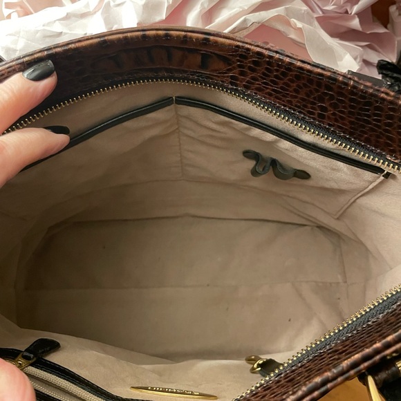 Brahmin Vintage Black/Pecan Crocodile Leather Trim Shoulder Bag Medium Zip Tote - Picture 9 of 15